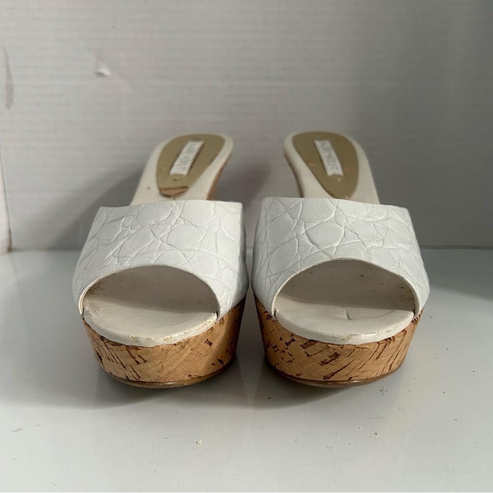 NINE WEST 4 inches wedge white leather upper size 5-1/2M
